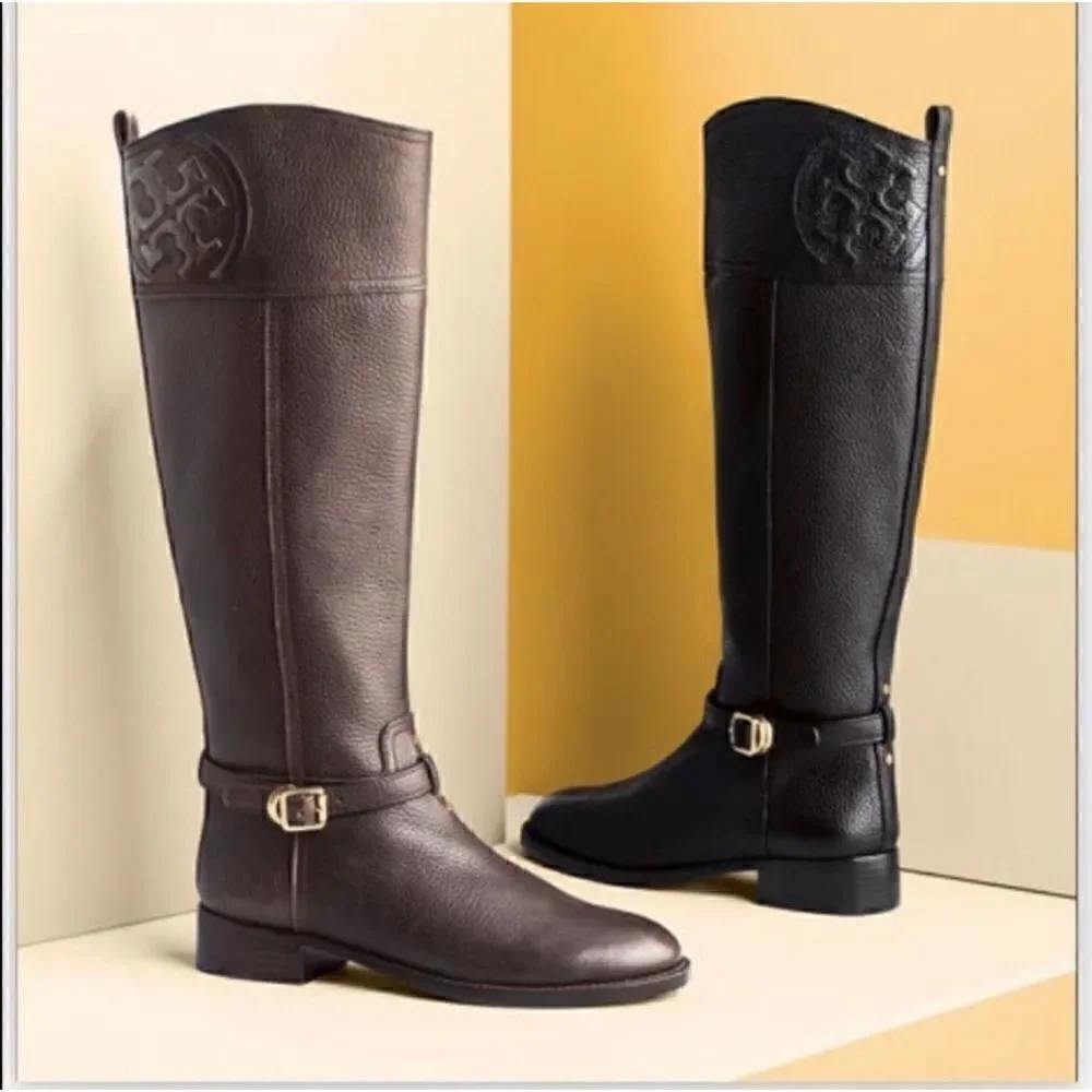 Tory Burch includes dustbag
